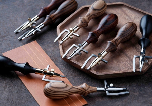 Dụng cụ grooving trong Leather Craft